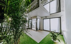 Vida Omirou Residences